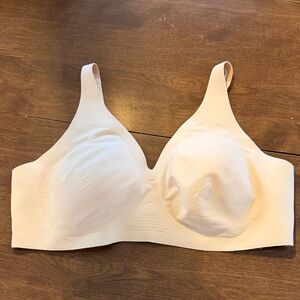 Knix Cream Seamless Bra V cut XXL+